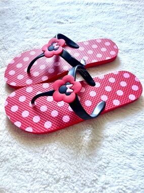 Disney Parks Minnie Mouse Polka Dot Flower Flip Flops